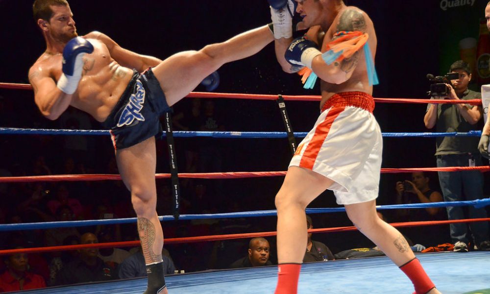 1024px-Muay_Thai_high_kick