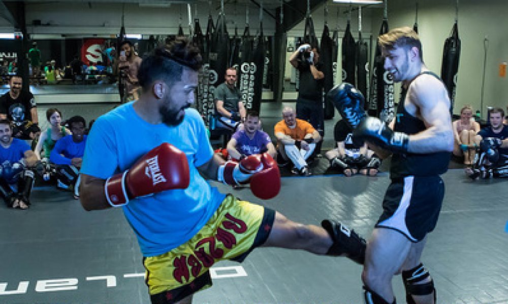 inside leg kick on Ongjen Topic