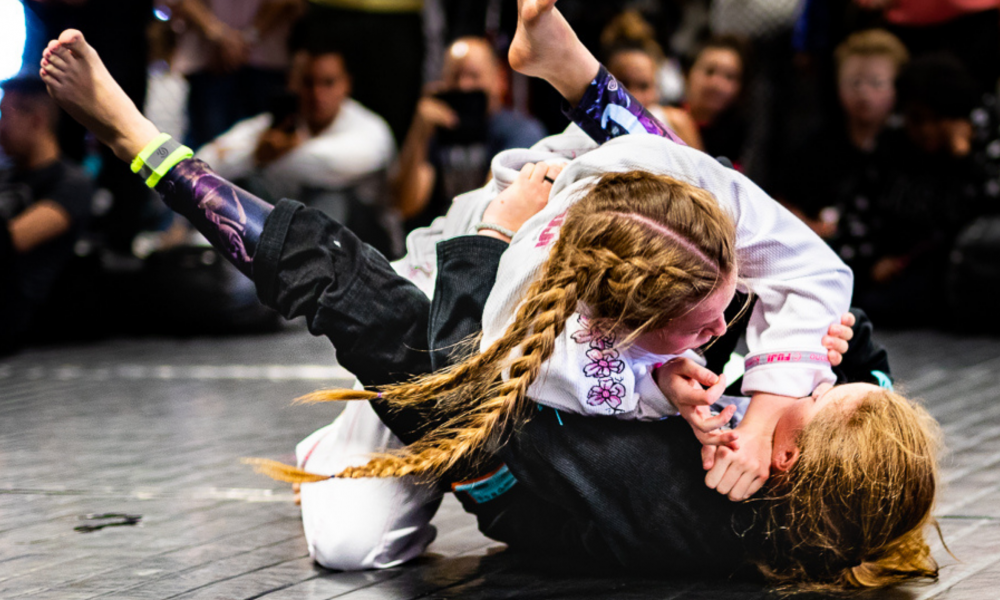 girls compete in bjj