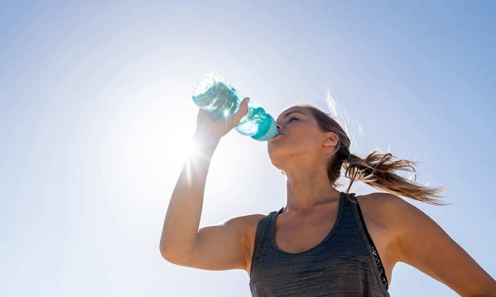 blog-athletesdrinkingwater